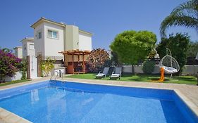 Villa Elias